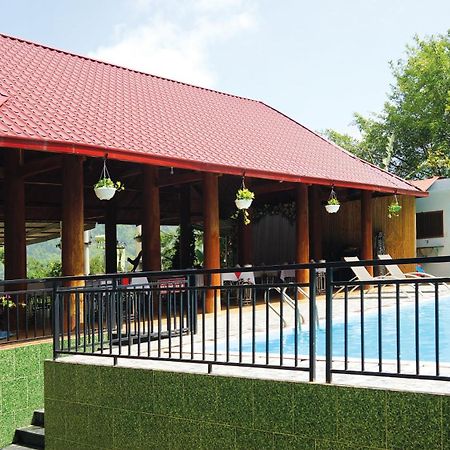 Khoa Thanh Hotel Hòa Bình エクステリア 写真