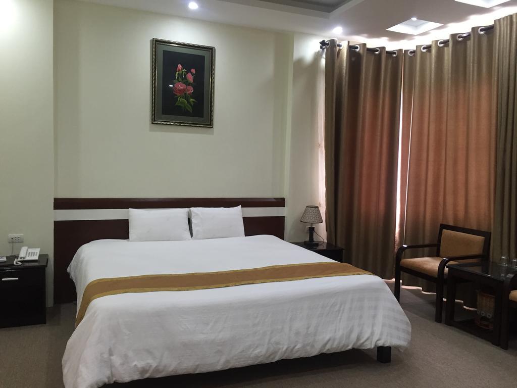 Khoa Thanh Hotel Hòa Bình 部屋 写真