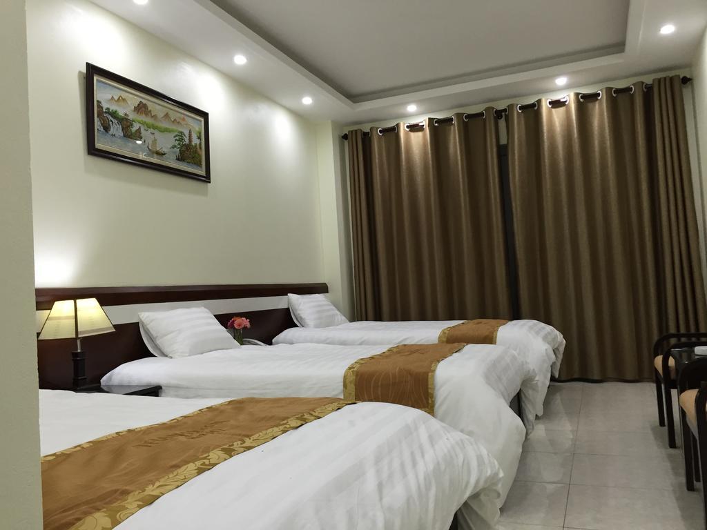 Khoa Thanh Hotel Hòa Bình 部屋 写真
