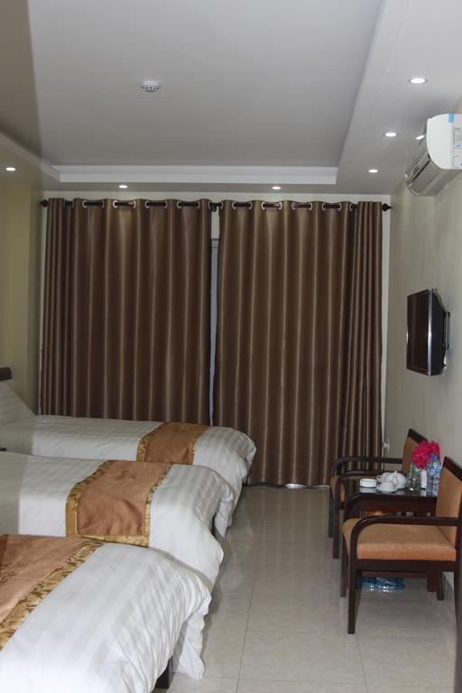 Khoa Thanh Hotel Hòa Bình 部屋 写真