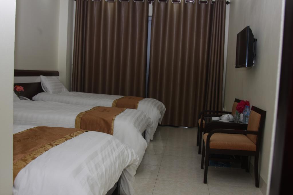 Khoa Thanh Hotel Hòa Bình 部屋 写真