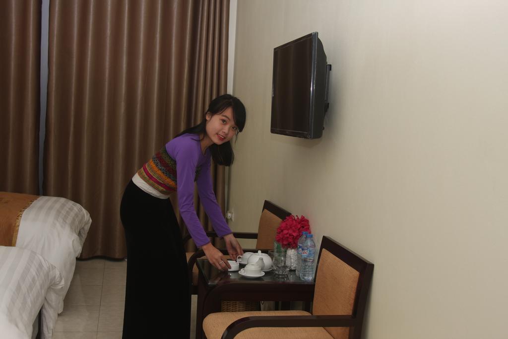 Khoa Thanh Hotel Hòa Bình エクステリア 写真