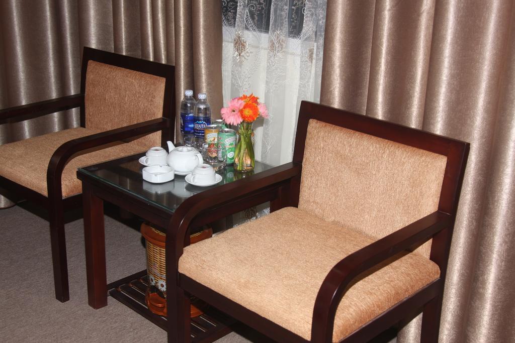 Khoa Thanh Hotel Hòa Bình 部屋 写真