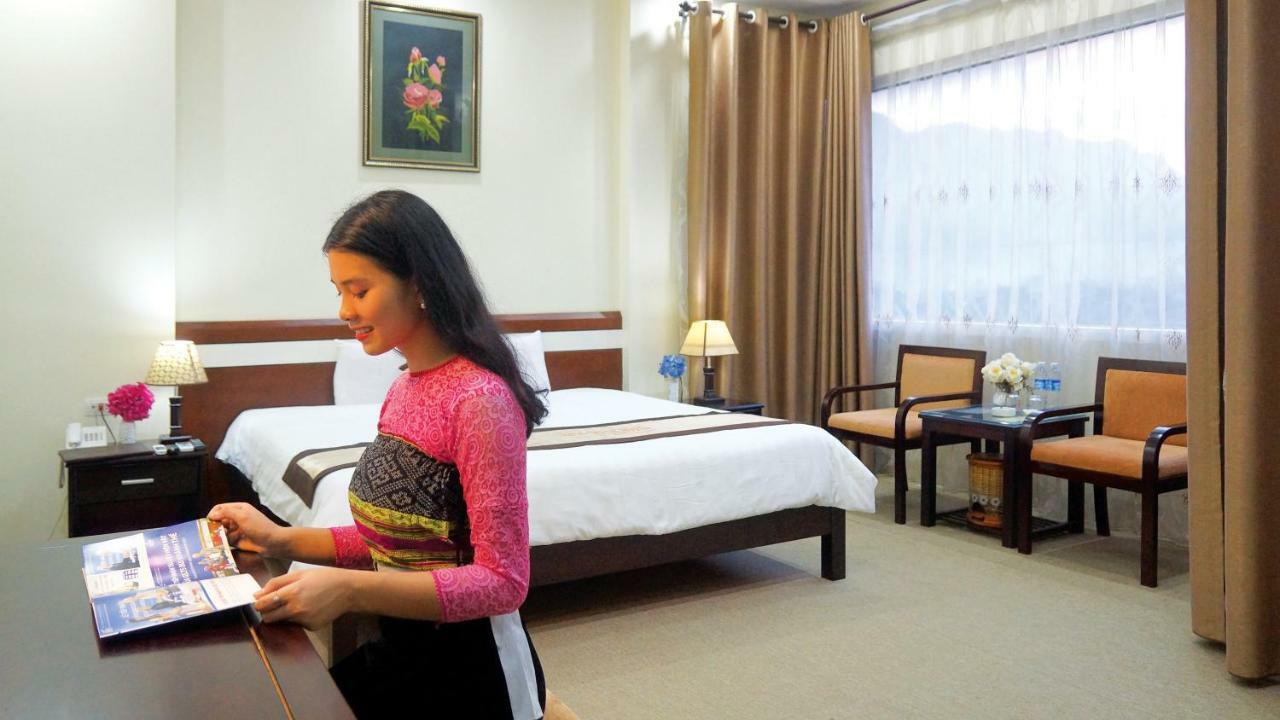 Khoa Thanh Hotel Hòa Bình エクステリア 写真